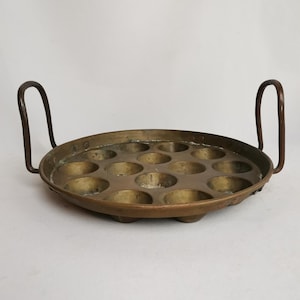 Antique brass equal-size pan or frying pan 19th century Decorative yellow copper pan | Antique brass pan | Antique copper pan | Farm decor