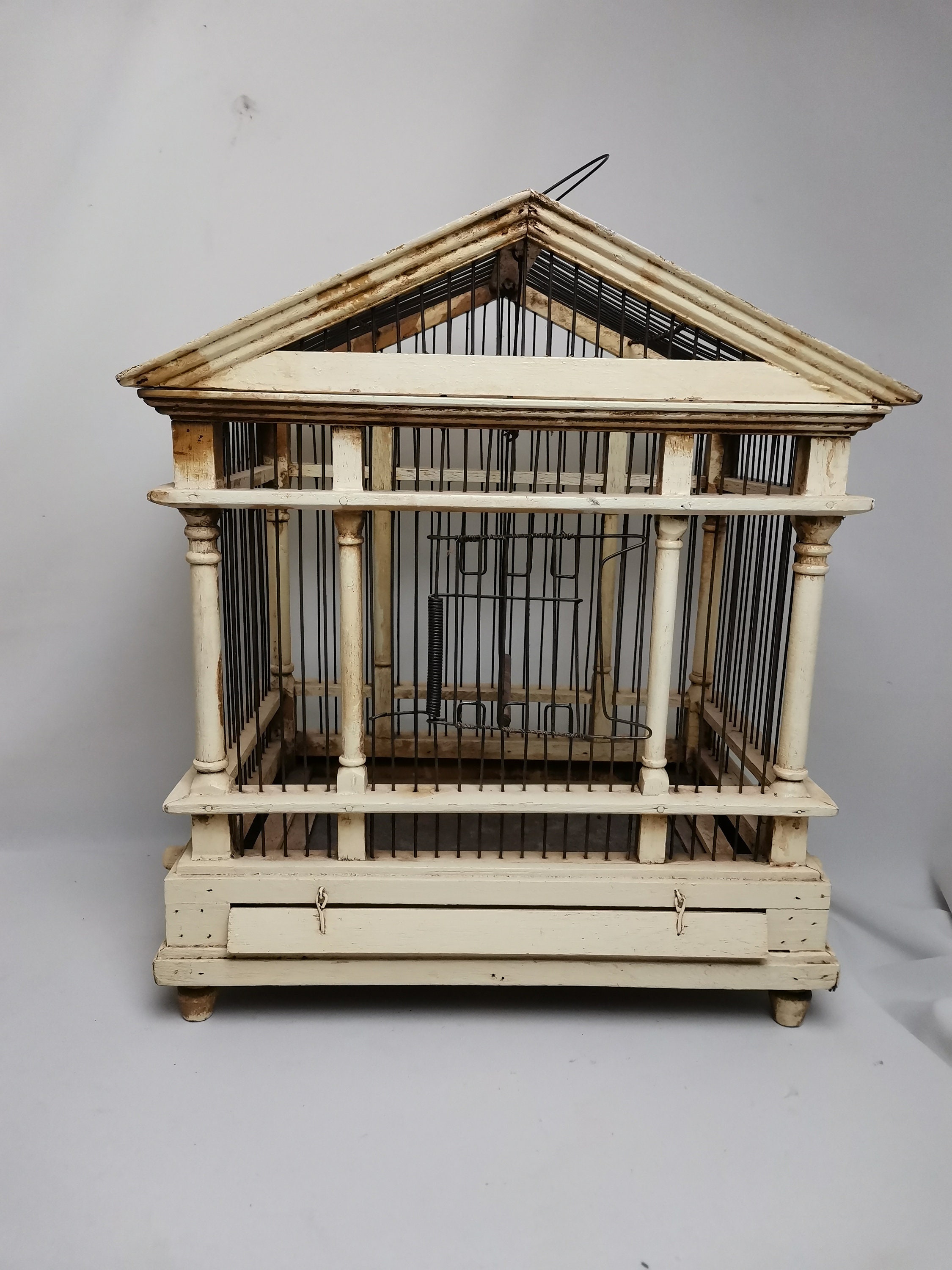 Acheter ICI une cage oiseaux avec toit pointu