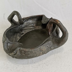 Antique pewter ashtray with two swans 1900s Art Nouveau | Decorative ashtray | Antique pewter swan ashtray | Art Nouveau swan dish image 1