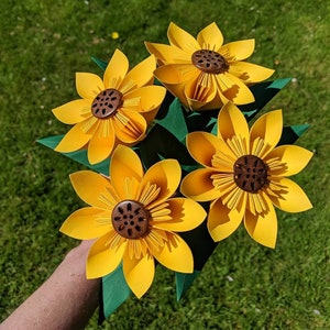 Paper sunflowers bouquet, Mother&#39;s Day gift for her, origami flowers, summer wedding table decoration centrepiece, first anniversary present