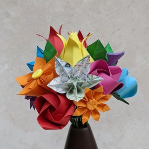 Bunter Brautstrauß, Landkartenblumen, einzigartiges Origami-Andenken, Hochzeitsstrauß, recyceltes Papier, umweltfreundlicher Kunstblumenstrauß