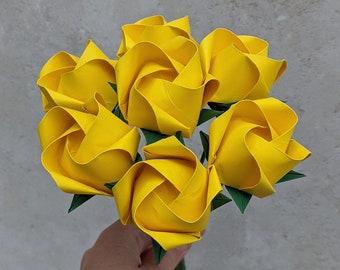 Bouquet of yellow paper roses, origami flowers, paper first anniversary gift for her, eco friendly Mother's Day present