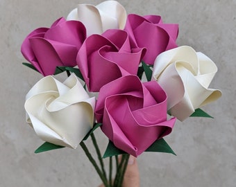 Ramo de rosas de papel, regalo ecológico para ella, flores de origami rosa y marfil, regalo de aniversario para esposa, flores falsas