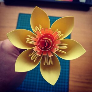 Origami daffodils, Spring paper flowers, Mother&#39;s Day gift, eco friendly yellow table decoration, Easter bouquet for Mum