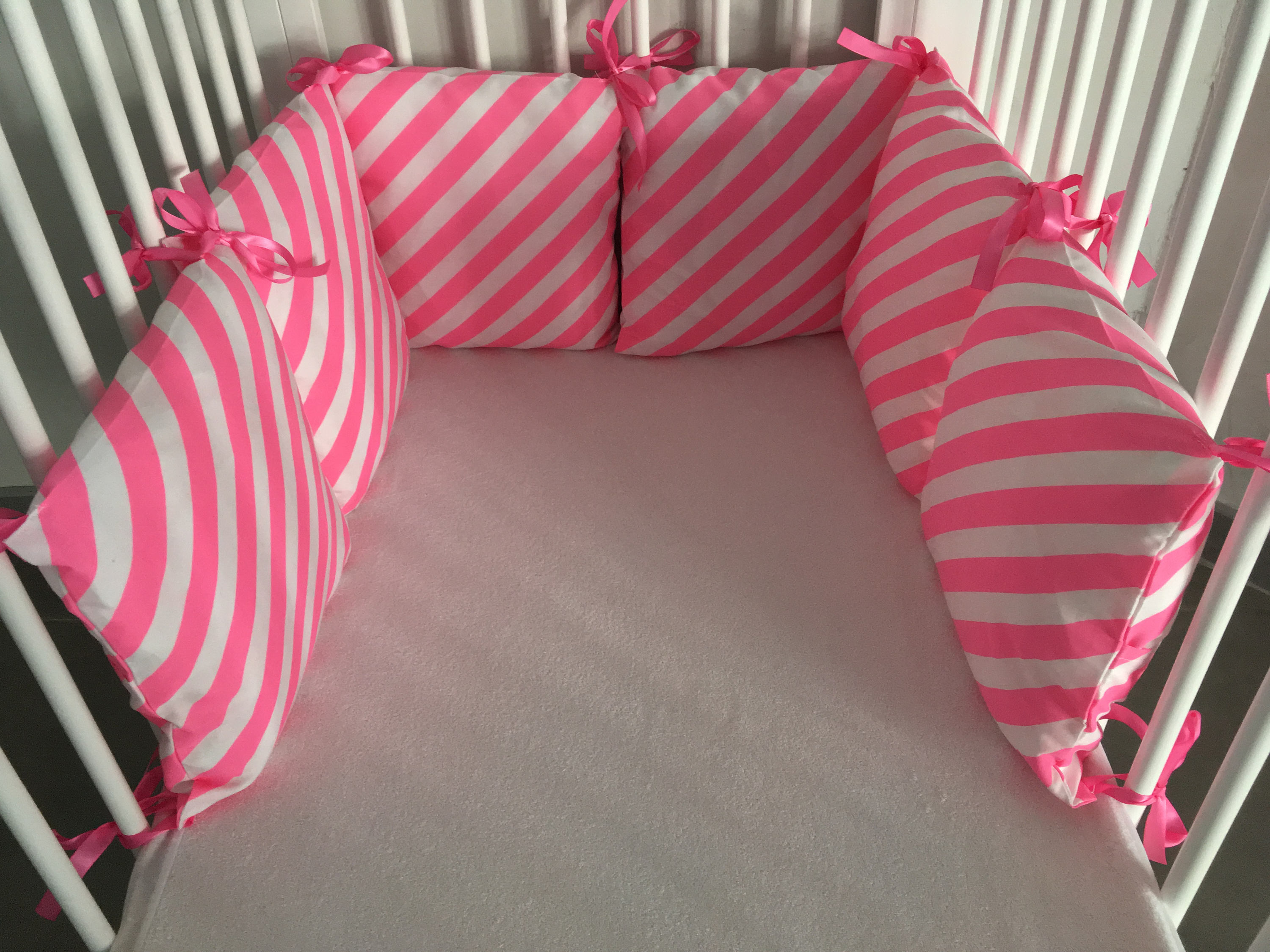 Tour de Lit Coussin Pour Bébé Motif Rayé Rose