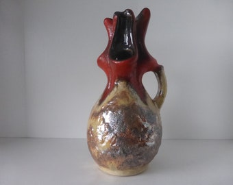 A Rare Walter Gerhards Design vase With the Beautiful Colors Brown-Beige and Red, Form Number 200-26, West Germany 1970.