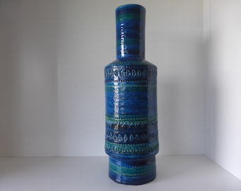 A Rare and Beautiful XXL Bitossi Aldo Londi Cylinder Vase with Form Number 1567-42, Italy 1960.
