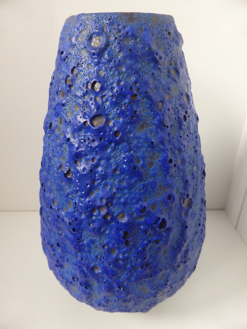 West Germany 1970. XL Silberdistel Design vase in a Special Form and Beautiful Color Blue