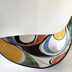 A Beautiful and Rare Ruscha Milano Scale/Bowl, with beautiful colors, Form Number 720, West Germany 1960.