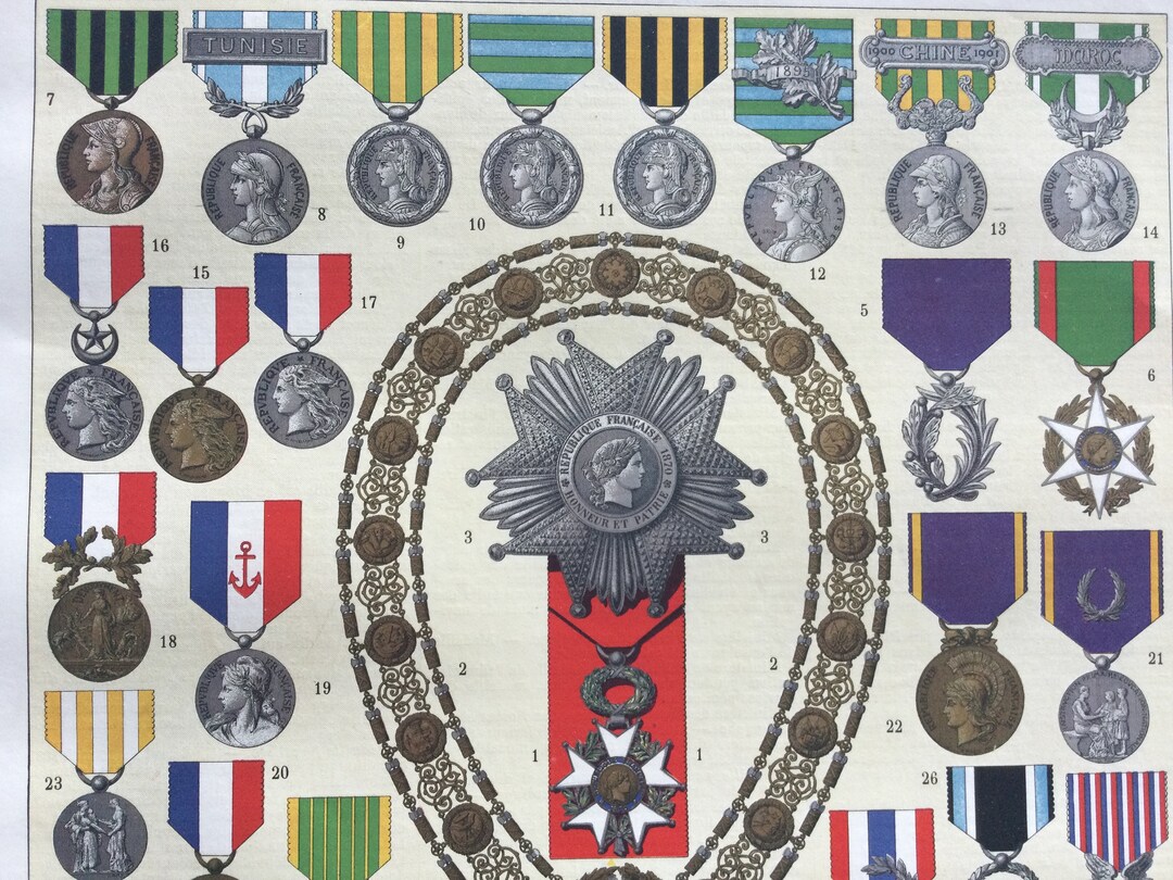 Military Medals, French Medals, Wall Decoration Old French Medals