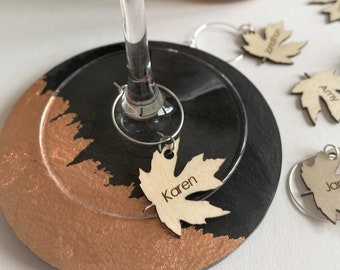 Personalised Leaf shaped glass charm, Wooden Wine Glass Charms, Name place settings, Wedding Table setting, Family Party Planning.