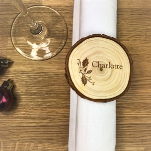 Personalised Christmas place settings, Real wood round place names, Christmas Party Hosting, Table Decoration, Christmas Table Settings.