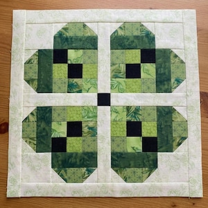 Four Leaf Clover Heart Quilt Block Pattern — Modern Patchwork PDF Instant Download, Shamrock Quilling Sewing Pattern in 4 Sizes