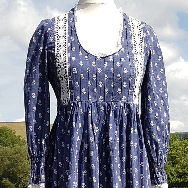 Laura Ashley Vintage Blue 'Prairie' Style Dress Made in Wales Dyers and Printers - Label Size 14