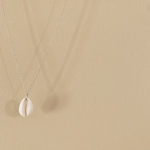 The Cowrie shell Necklace (Silver 925)...