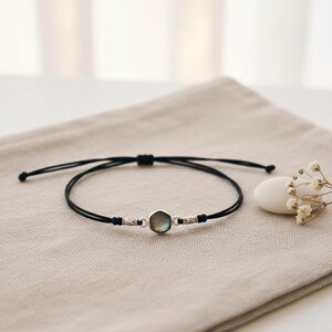 Minimalist Labradorite Bracelet – Adjustable Silver Accent Macrame Jewelry