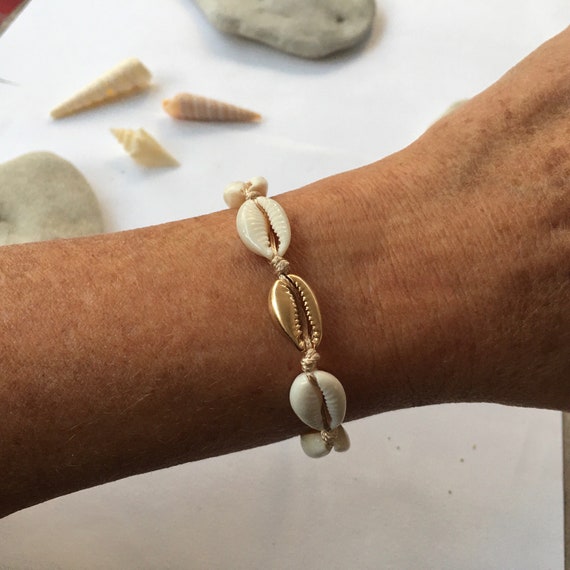 Gold cowrie shell bracelet deals
