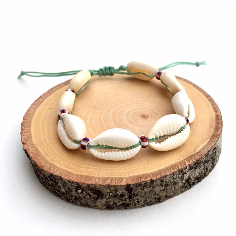 Trendy Friendship Cowrie Shell Beach Boho Bracelets Ocean\u2019s Natural Beauty Warm Weather Accessories Throwback Styles Summer Collections