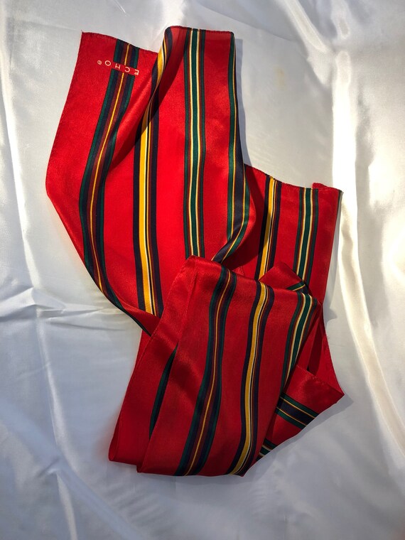 Echo - A chic & classically stylish soft silken v… - image 8