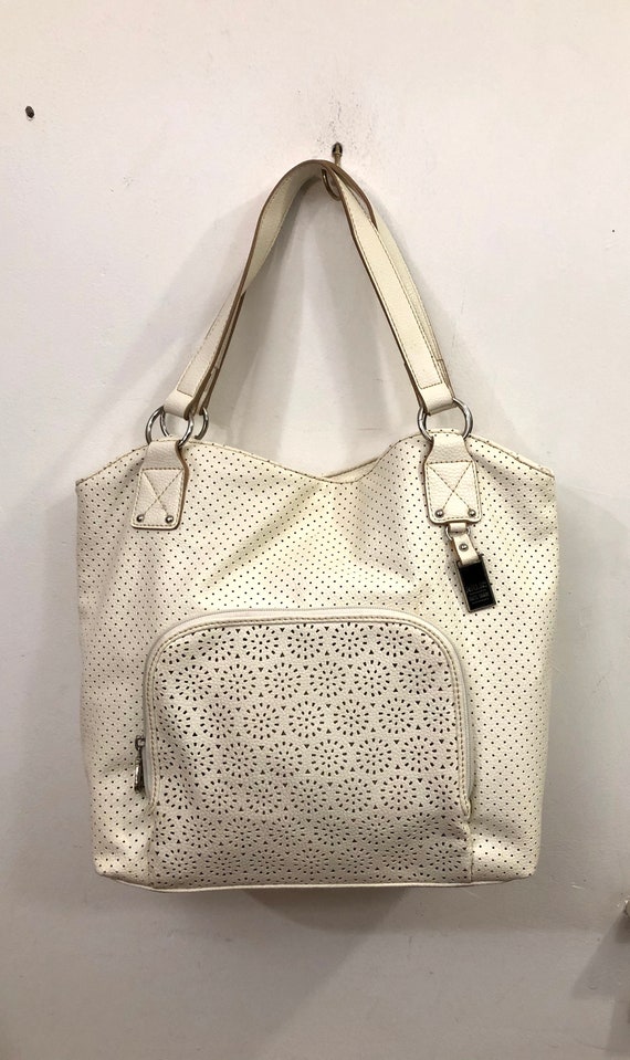 Relic tote deals