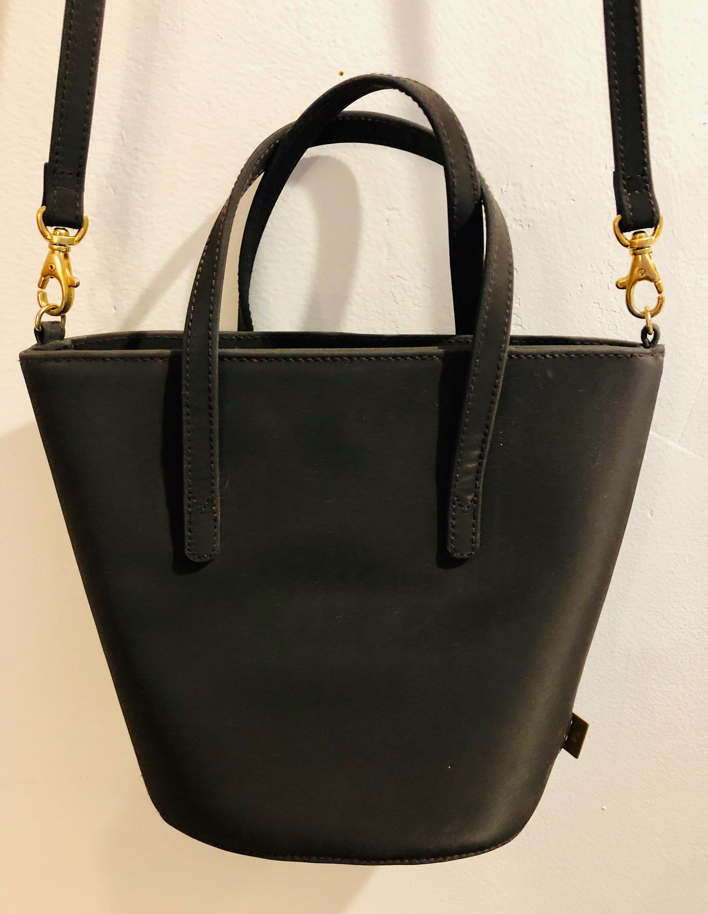 liz claiborne valerie satchel