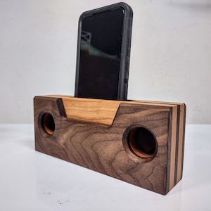 Walnut Mobile Phone Amplifier - Boost Phone Speakers With Physics