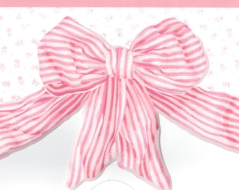 Pink Bow Wallpaper Border - Scalloped Design with Mini Floral - Kids Wallpaper, Girl's bedroom Wall Decor