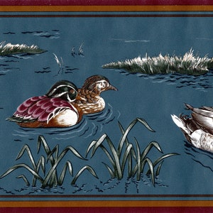 Anatre selvatiche di campagna nel bordo della carta da parati dello stagno blu / Bordi della carta da parati della fauna selvatica all'aperto / 15' L x 6 7/8" W