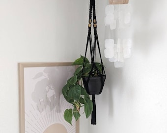 Colgador de plantas de macramé / Cordón de algodón, cuentas doradas / Decoración bohemia