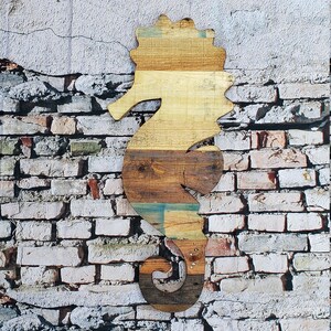 Seahorse Sign - Reclaimed Wood - Pallet Sign - Rustic Home Decor - Wall Art