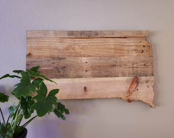 South Dakota State Sign - Reclaimed Wood - Pallet Sign - Rustic Home Decor - Wall Art