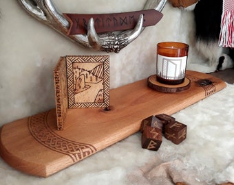 Oak Wood Altar: CELTIC KNOTS
