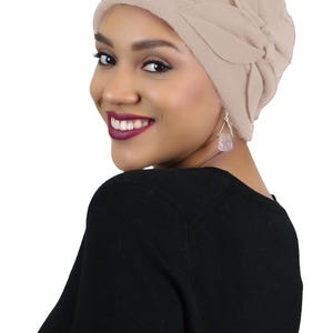 Gorro de lã com estampa de borboleta para mulheres, ideal para quimioterapia, perfeito para o outono e inverno. Taupe