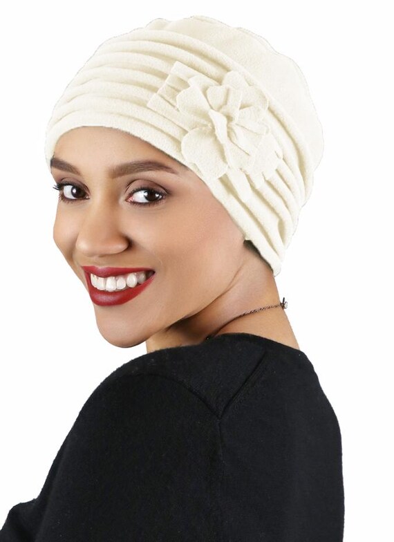 Fleece Beanie Hat for Women Chemo Headwear Cancer Cap Head  display picture 2