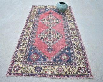 Vintage Oushak 3'9" x 7'4" Low Pile Turkish Rug,Handwoven Wool Area Rug, Ushak Carpet rug runner. FREE DOMESTIC SHIPPING