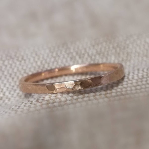 Rose gold ring 585, hammered, recycled red gold 14k, narrow band ring, wedding ring, basic ring stackable, subtle and simple, goldsmith
