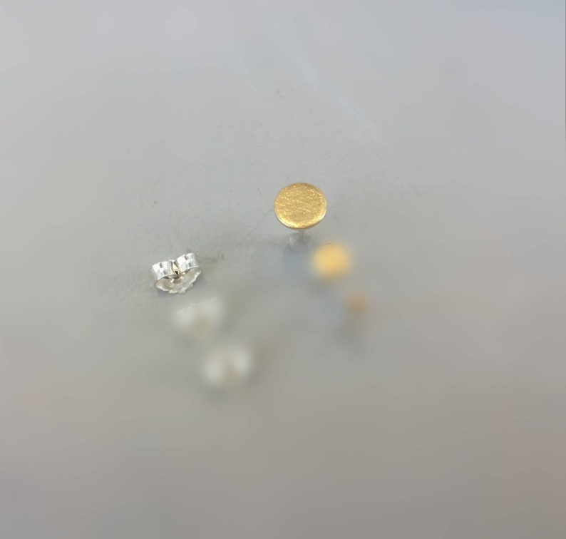 Dot and plate gold stud earrings 900 yellow gold silver real gold stud earrings set minimalist subtle recycled circle disc set image 7