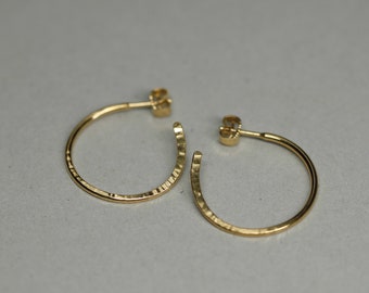 Gold 750, hoop earrings with swing, hammered gold earrings, gold earrings, handmade, goldsmiths, recycled, real gold, 585