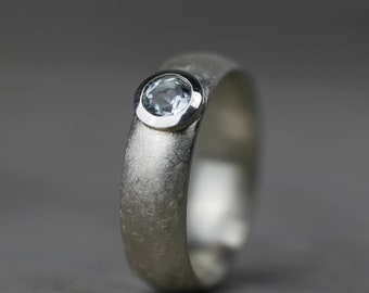 Silver & Aqua, ring, ice matt, silver ring with stone, simple, handmade, goldsmith, real silver, forged, aquamarine blue, brushed