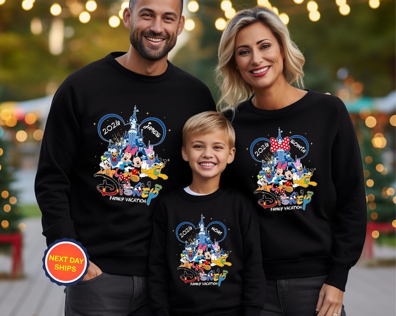 Personalized Disney Family Vacation 2026 Sweatshirt, Custom Family Vacation Hoodie, Disneyland Trip Sweater, Walt Disney World Sweatshirt Black