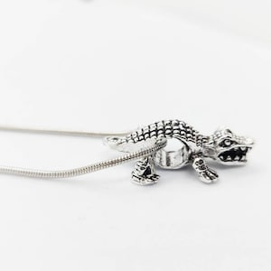 Stunning Silver Crocodile Alligator Pendant Necklace