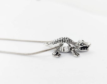 Stunning Silver Crocodile Alligator Pendant Necklace