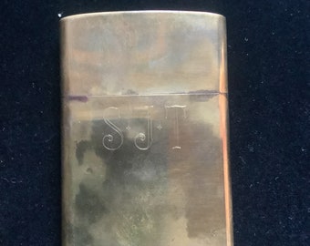 Étui à cigarettes en laiton antique
