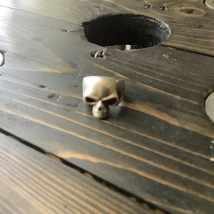 Skull ring