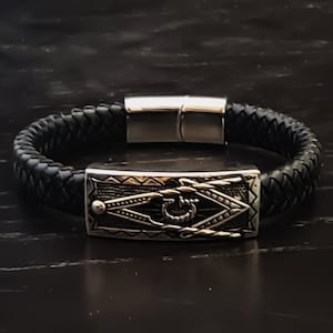 The Heritage Band – Masonic Leather Steel Bracelet