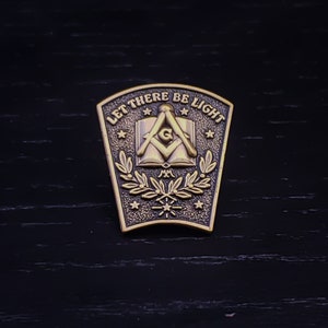 Let There Be Light Masonic Keystone Lapel Pin