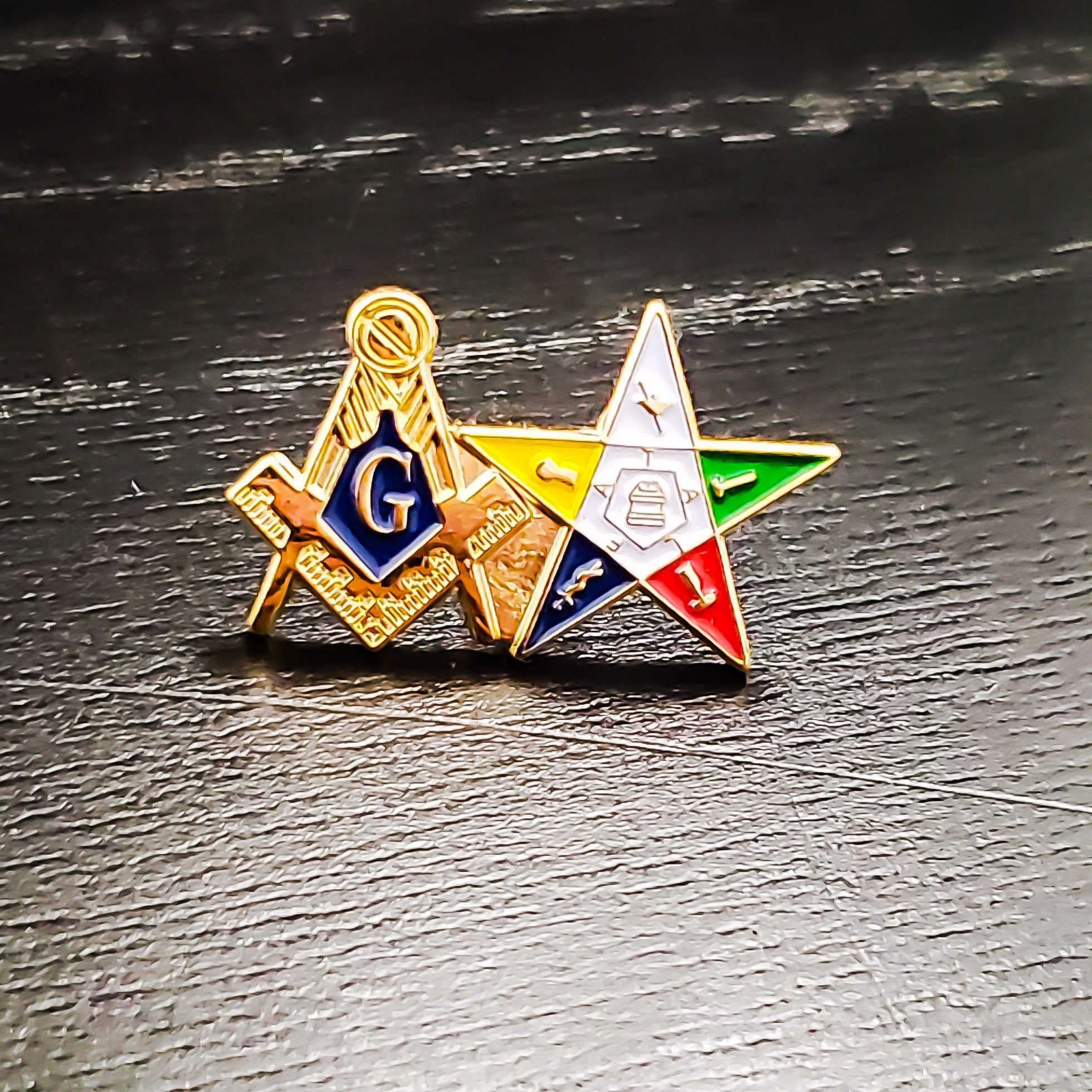 Unity Lapel Pin – Square & Compass + NY Eastern Star (NY Jurisdiction, White Point Up)