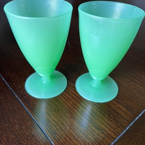 Rare Vintage Fenton Jade Green #1640 Set of Two Bridge Goblets- 1930’s