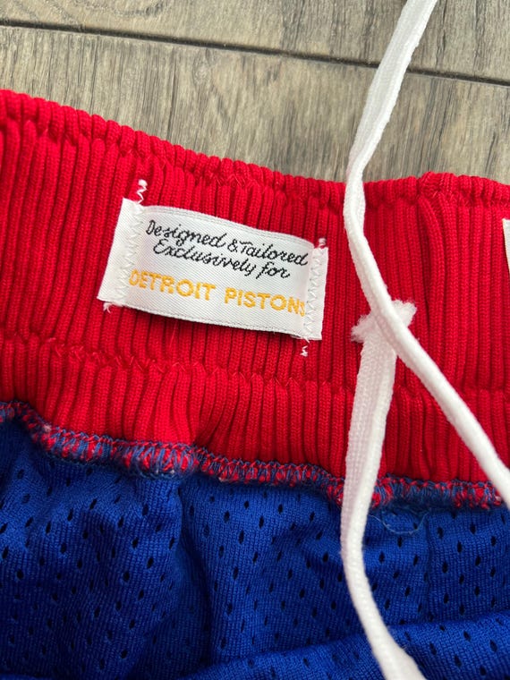 Vintage 1980's NBA Detroit Pistons Macgregor Sand-knit Retail