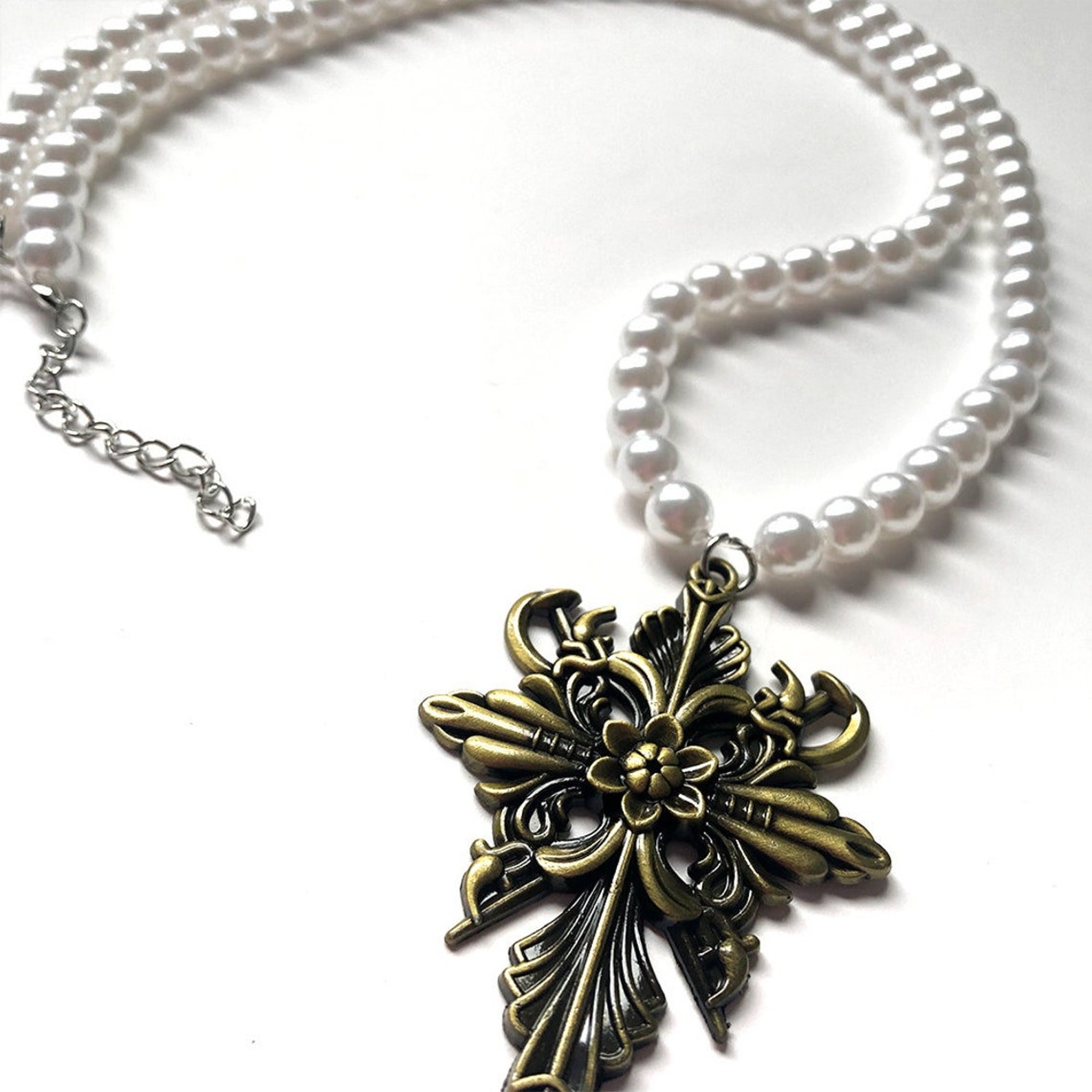 RE8 Lady Dimitrescu Necklace Boss Video Game Metal Prop Etsy UK